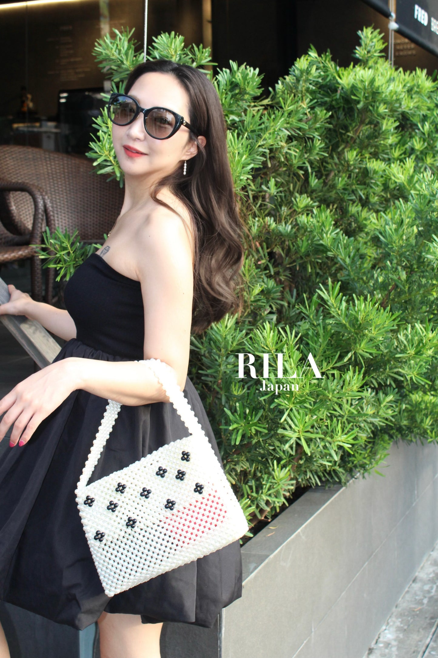 Black swan Pearl bag