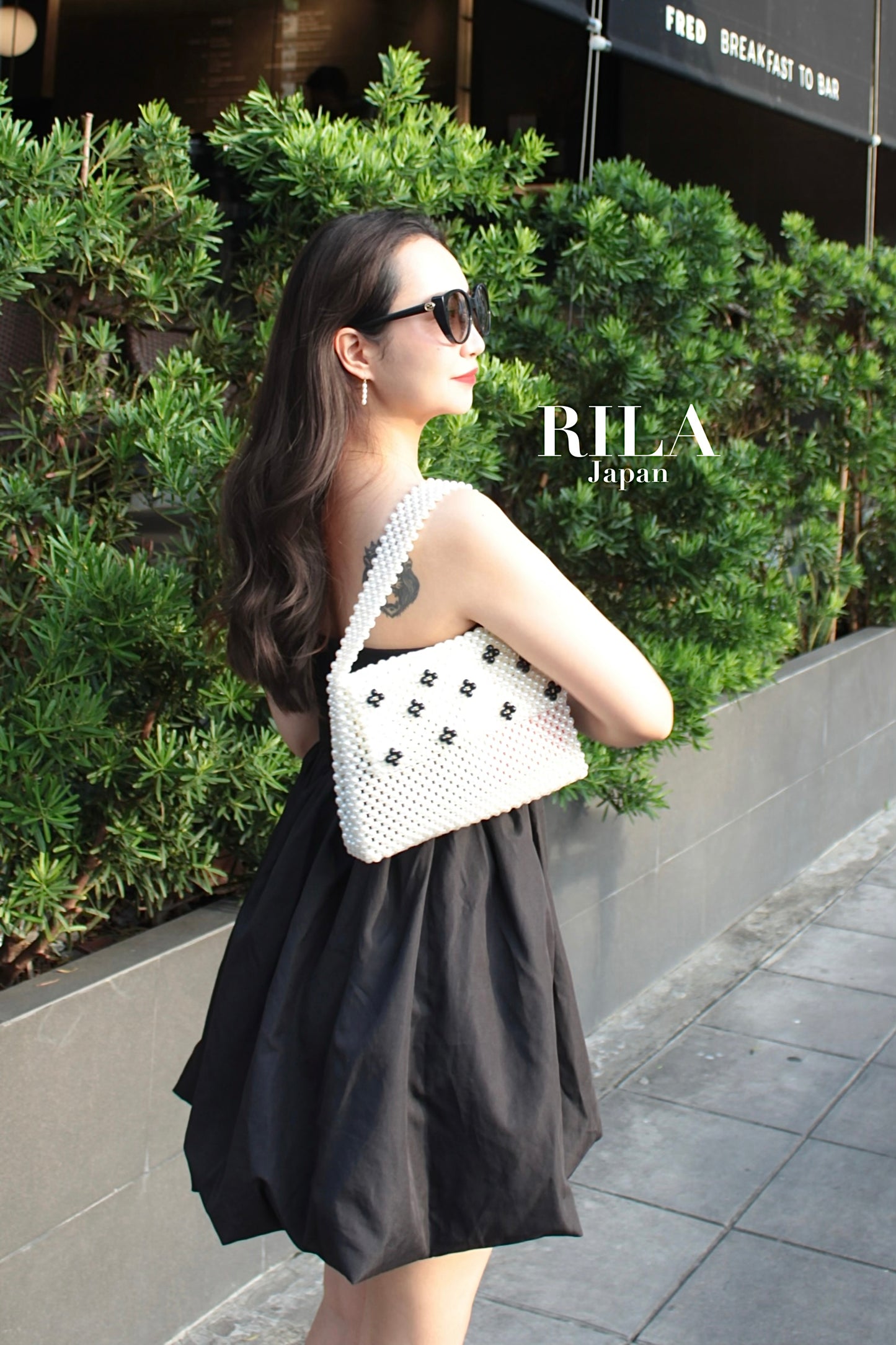 Black swan Pearl bag