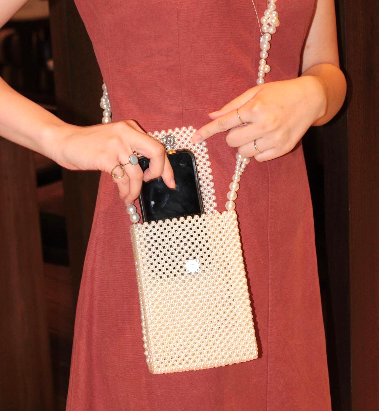 Pearl phone bag "No.5"